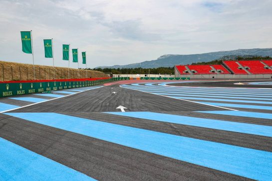 Run off area at turn 6
17.06.2021. Formula 1 World Championship, Rd 7, French Grand Prix, Paul Ricard, France, Preparation Day.
- www.xpbimages.com, EMail: requests@xpbimages.com © Copyright: Charniaux / XPB Images