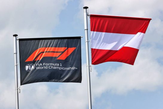 Circuit atmosphere - F1 and Austria flags.
24.06.2021. Formula 1 World Championship, Rd 8, Steiermark Grand Prix, Spielberg, Austria, Preparation Day.
- www.xpbimages.com, EMail: requests@xpbimages.com © Copyright: Batchelor / XPB Images