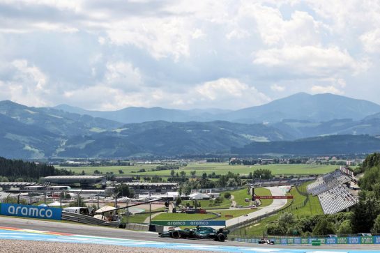 Lance Stroll (CDN) Aston Martin F1 Team AMR21.
25.06.2021. Formula 1 World Championship, Rd 8, Steiermark Grand Prix, Spielberg, Austria, Practice Day.
- www.xpbimages.com, EMail: requests@xpbimages.com © Copyright: Batchelor / XPB Images