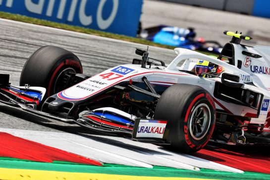 Mick Schumacher (GER) Haas VF-21.
25.06.2021. Formula 1 World Championship, Rd 8, Steiermark Grand Prix, Spielberg, Austria, Practice Day.
- www.xpbimages.com, EMail: requests@xpbimages.com © Copyright: Batchelor / XPB Images