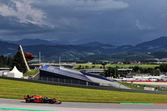 Sergio Perez (MEX) Red Bull Racing RB16B.
25.06.2021. Formula 1 World Championship, Rd 8, Steiermark Grand Prix, Spielberg, Austria, Practice Day.
- www.xpbimages.com, EMail: requests@xpbimages.com © Copyright: Batchelor / XPB Images