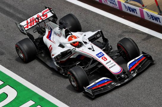 Nikita Mazepin (RUS) Haas F1 Team VF-21.
25.06.2021. Formula 1 World Championship, Rd 8, Steiermark Grand Prix, Spielberg, Austria, Practice Day.
- www.xpbimages.com, EMail: requests@xpbimages.com © Copyright: Moy / XPB Images