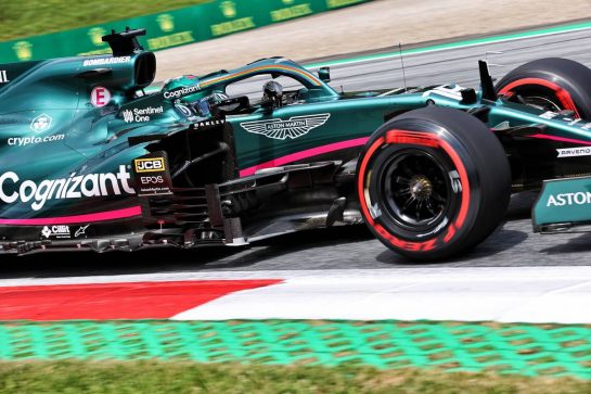 Lance Stroll (CDN) Aston Martin F1 Team AMR21.
25.06.2021. Formula 1 World Championship, Rd 8, Steiermark Grand Prix, Spielberg, Austria, Practice Day.
- www.xpbimages.com, EMail: requests@xpbimages.com © Copyright: Batchelor / XPB Images