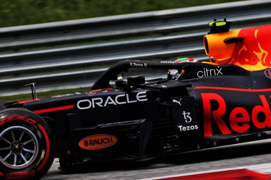 Sergio Perez (MEX) Red Bull Racing RB16B.
26.06.2021. Formula 1 World Championship, Rd 8, Steiermark Grand Prix, Spielberg, Austria, Qualifying Day.
- www.xpbimages.com, EMail: requests@xpbimages.com © Copyright: Batchelor / XPB Images