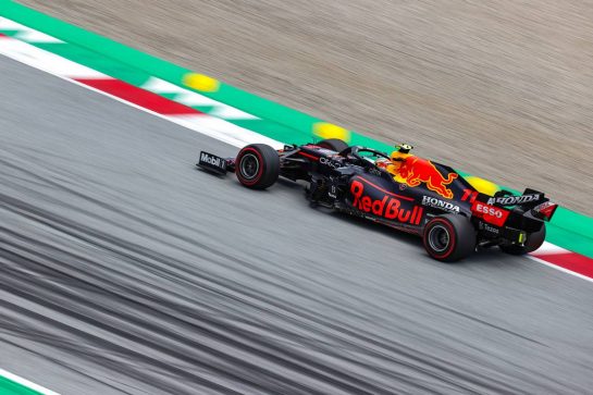 Sergio Perez (MEX), Red Bull Racing 
26.06.2021. Formula 1 World Championship, Rd 8, Steiermark Grand Prix, Spielberg, Austria, Qualifying Day.
- www.xpbimages.com, EMail: requests@xpbimages.com © Copyright: Charniaux / XPB Images