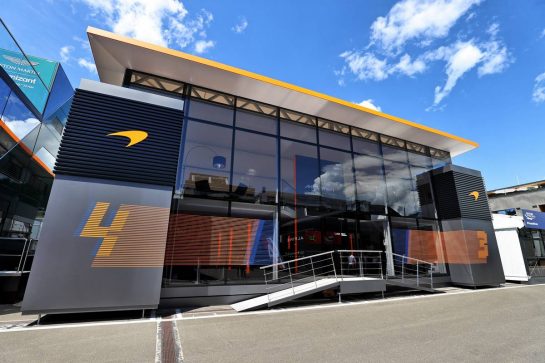 McLaren motorhome in the paddock.
26.06.2021. Formula 1 World Championship, Rd 8, Steiermark Grand Prix, Spielberg, Austria, Qualifying Day.
- www.xpbimages.com, EMail: requests@xpbimages.com © Copyright: Moy / XPB Images