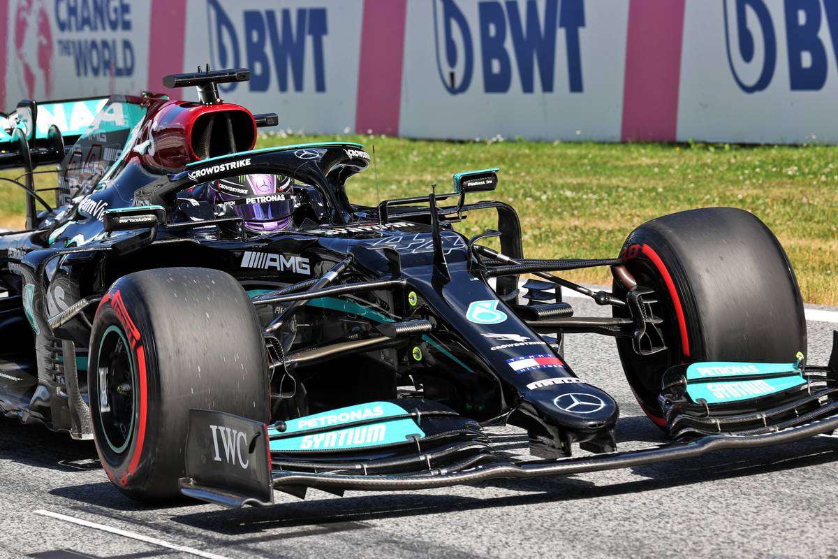 Lewis Hamilton (GBR) Mercedes AMG F1 W12 in qualifying parc ferme. 26.06.2021. Formula 1 World Championship, Rd 8, Steiermark Grand Prix, Spielberg,