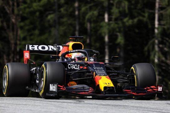 Max Verstappen (NLD), Red Bull Racing 
26.06.2021. Formula 1 World Championship, Rd 8, Steiermark Grand Prix, Spielberg, Austria, Qualifying Day.
- www.xpbimages.com, EMail: requests@xpbimages.com © Copyright: Charniaux / XPB Images