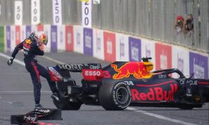 Verstappen: No warning sign before tyre 'blew off the rim'