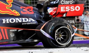 Pirelli suspects Baku tyre failures caused by debris