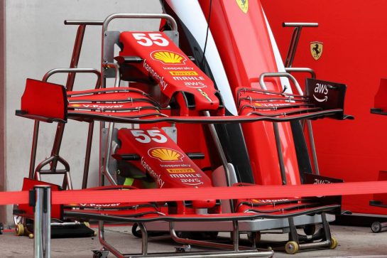 Ferrari SF-21 front wings.
01.07.2021. Formula 1 World Championship, Rd 9, Austrian Grand Prix, Spielberg, Austria, Preparation Day.
- www.xpbimages.com, EMail: requests@xpbimages.com © Copyright: Batchelor / XPB Images