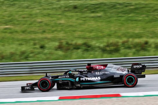 Lewis Hamilton (GBR) Mercedes AMG F1 W12.
02.07.2021. Formula 1 World Championship, Rd 9, Austrian Grand Prix, Spielberg, Austria, Practice Day.
- www.xpbimages.com, EMail: requests@xpbimages.com © Copyright: Charniaux / XPB Images