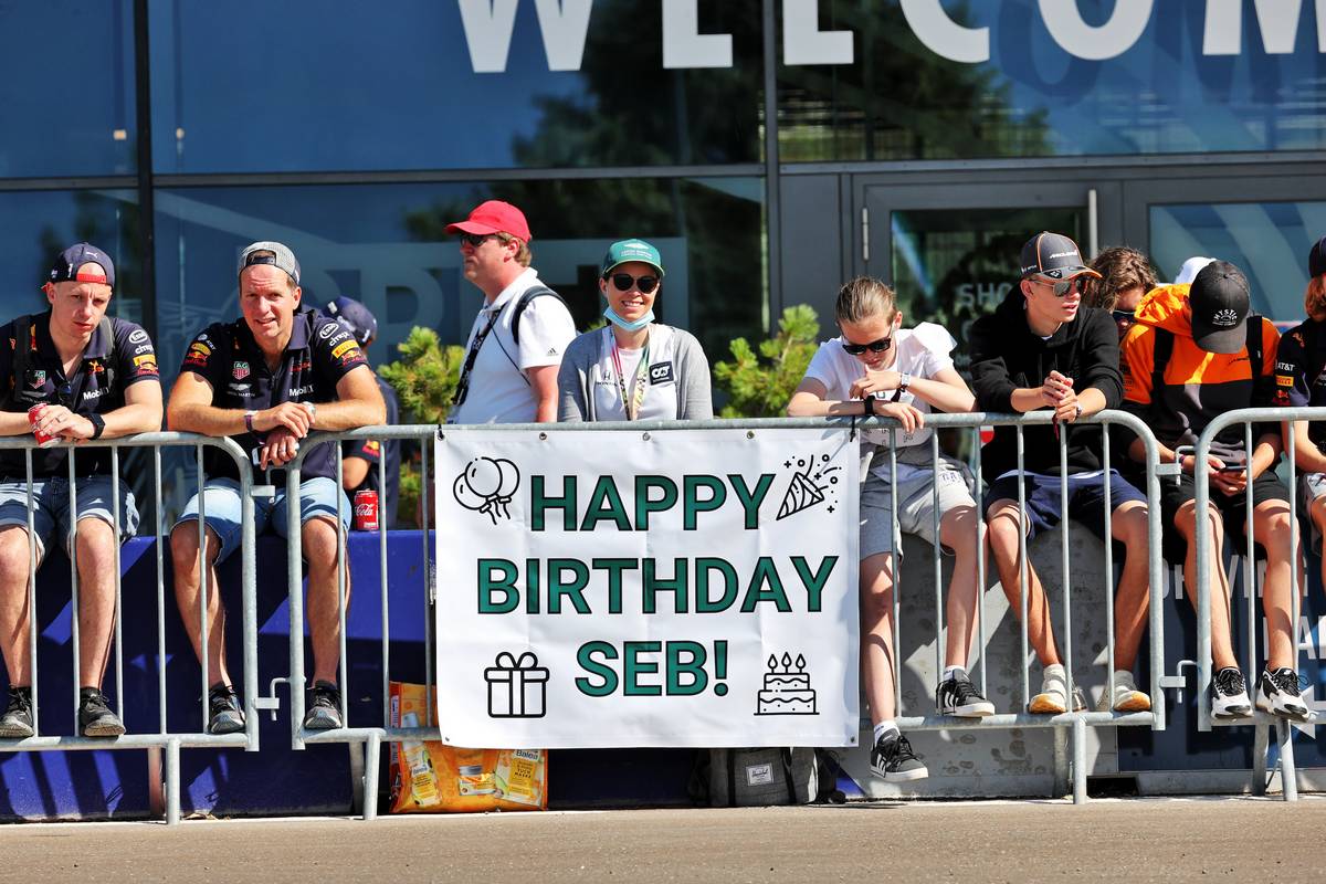 Banner from fans wishing Sebastian Vettel (GER) Aston Martin F1 Team a Happy Birthday. 03.07.2021. Formula 1 World Championship, Rd 9, Austrian Grand Prix, Spielberg