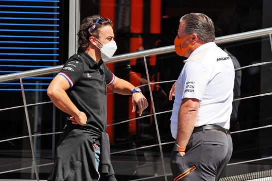 (L to R): Fernando Alonso (ESP) Alpine F1 Team with Zak Brown (USA) McLaren Executive Director.
03.07.2021. Formula 1 World Championship, Rd 9, Austrian Grand Prix, Spielberg, Austria, Qualifying Day.
- www.xpbimages.com, EMail: requests@xpbimages.com © Copyright: Moy / XPB Images