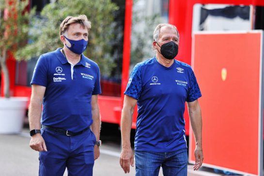 (L to R): Jost Capito (GER) Williams Racing Chief Executive Officer with Willy Rampf (GER) Williams Racing Technical Consultant.
03.07.2021. Formula 1 World Championship, Rd 9, Austrian Grand Prix, Spielberg, Austria, Qualifying Day.
- www.xpbimages.com, EMail: requests@xpbimages.com © Copyright: Moy / XPB Images