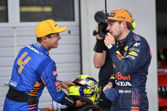 (L to R): Second placed Lando Norris (GBR) McLaren in qualifying parc ferme with pole sitter Max Verstappen (NLD) Red Bull Racing.
03.07.2021. Formula 1 World Championship, Rd 9, Austrian Grand Prix, Spielberg, Austria, Qualifying Day.
- www.xpbimages.com, EMail: requests@xpbimages.com © Copyright: FIA Pool Image for Editorial Use Only