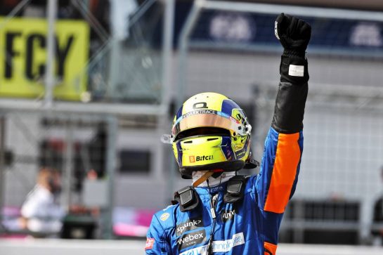 Lando Norris (GBR) McLaren celebrates his third position in parc ferme.
04.07.2021. Formula 1 World Championship, Rd 9, Austrian Grand Prix, Spielberg, Austria, Race Day.
- www.xpbimages.com, EMail: requests@xpbimages.com © Copyright: Batchelor / XPB Images