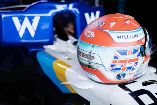 The helmet of George Russell (GBR) Williams Racing FW43B.
16.07.2021. Formula 1 World Championship, Rd 10, British Grand Prix, Silverstone, England, Practice Day.
- www.xpbimages.com, EMail: requests@xpbimages.com © Copyright: Bearne / XPB Images