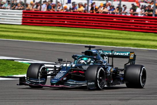 Lance Stroll (CDN) Aston Martin F1 Team AMR21.
16.07.2021. Formula 1 World Championship, Rd 10, British Grand Prix, Silverstone, England, Practice Day.
- www.xpbimages.com, EMail: requests@xpbimages.com © Copyright: Davenport / XPB Images