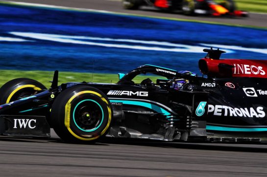 Lewis Hamilton (GBR) Mercedes AMG F1 W12.
16.07.2021. Formula 1 World Championship, Rd 10, British Grand Prix, Silverstone, England, Practice Day.
- www.xpbimages.com, EMail: requests@xpbimages.com © Copyright: Davenport / XPB Images