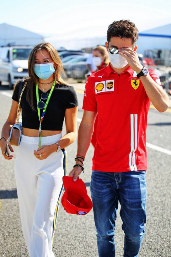 Charles Leclerc (MON) Ferrari with his girlfriend Charlotte Sine (MON).
17.07.2021. Formula 1 World Championship, Rd 10, British Grand Prix, Silverstone, England, Qualifying Day.
- www.xpbimages.com, EMail: requests@xpbimages.com © Copyright: Davenport / XPB Images