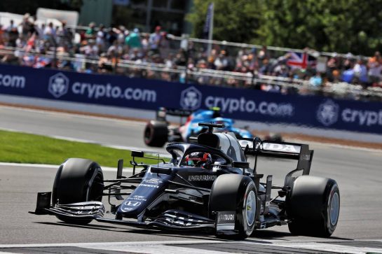 Yuki Tsunoda (JPN) AlphaTauri AT02.
17.07.2021. Formula 1 World Championship, Rd 10, British Grand Prix, Silverstone, England, Qualifying Day.
- www.xpbimages.com, EMail: requests@xpbimages.com © Copyright: Batchelor / XPB Images