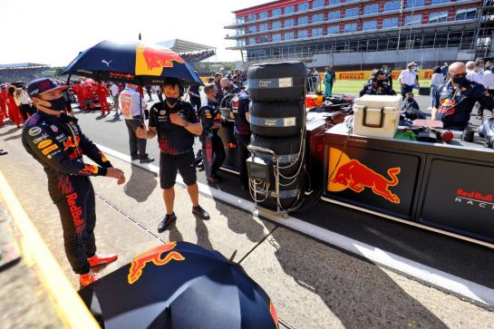 Max Verstappen (NLD) Red Bull Racing on the grid.
17.07.2021. Formula 1 World Championship, Rd 10, British Grand Prix, Silverstone, England, Qualifying Day.
- www.xpbimages.com, EMail: requests@xpbimages.com © Copyright: Bearne / XPB Images