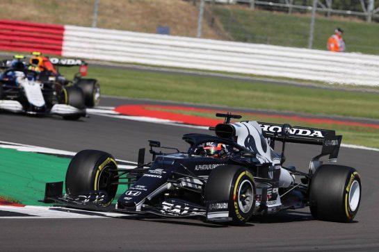Yuki Tsunoda (JPN) AlphaTauri AT02.
17.07.2021. Formula 1 World Championship, Rd 10, British Grand Prix, Silverstone, England, Qualifying Day.
- www.xpbimages.com, EMail: requests@xpbimages.com © Copyright: Batchelor / XPB Images