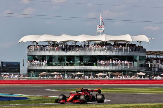 Carlos Sainz Jr (ESP) Ferrari SF-21.
18.07.2021. Formula 1 World Championship, Rd 10, British Grand Prix, Silverstone, England, Race Day.
- www.xpbimages.com, EMail: requests@xpbimages.com © Copyright: Batchelor / XPB Images