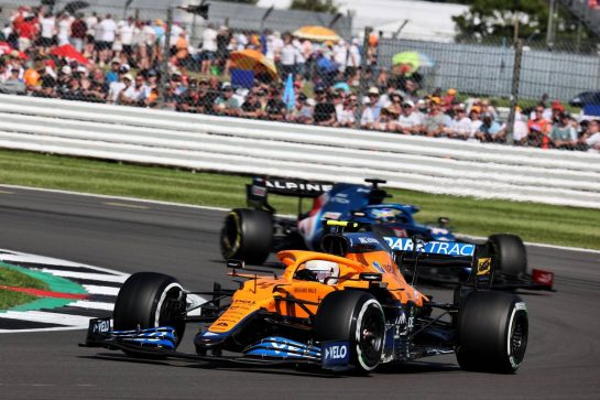 Lando Norris (GBR) McLaren MCL35M.
18.07.2021. Formula 1 World Championship, Rd 10, British Grand Prix, Silverstone, England, Race Day.
- www.xpbimages.com, EMail: requests@xpbimages.com © Copyright: Batchelor / XPB Images