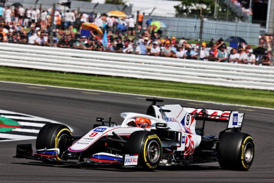 Nikita Mazepin (RUS) Haas F1 Team VF-21.
18.07.2021. Formula 1 World Championship, Rd 10, British Grand Prix, Silverstone, England, Race Day.
- www.xpbimages.com, EMail: requests@xpbimages.com © Copyright: Batchelor / XPB Images