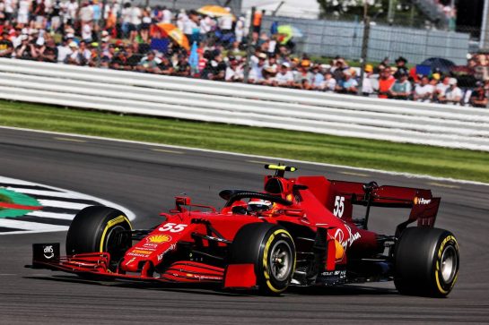 Carlos Sainz Jr (ESP) Ferrari SF-21.
18.07.2021. Formula 1 World Championship, Rd 10, British Grand Prix, Silverstone, England, Race Day.
- www.xpbimages.com, EMail: requests@xpbimages.com © Copyright: Batchelor / XPB Images