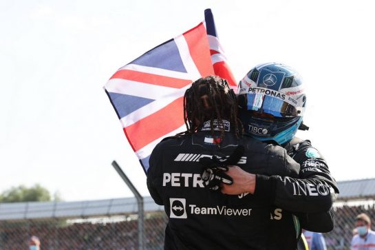 Lewis Hamilton (GBR) Mercedes AMG F1 W12 and Valtteri Bottas (FIN) Mercedes AMG F1.
18.07.2021. Formula 1 World Championship, Rd 10, British Grand Prix, Silverstone, England, Race Day.
- www.xpbimages.com, EMail: requests@xpbimages.com © Copyright: Batchelor / XPB Images