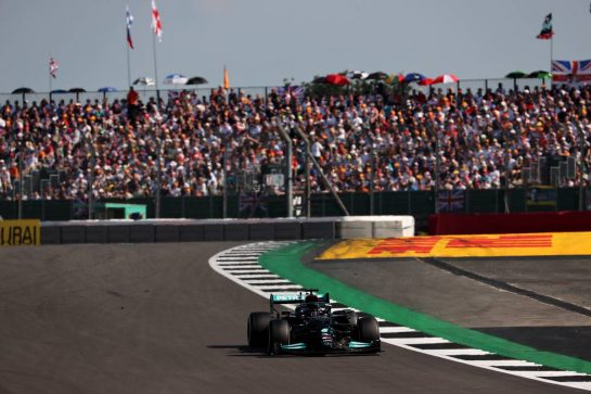 Lewis Hamilton (GBR) Mercedes AMG F1.
18.07.2021. Formula 1 World Championship, Rd 10, British Grand Prix, Silverstone, England, Race Day.
- www.xpbimages.com, EMail: requests@xpbimages.com © Copyright: Batchelor / XPB Images