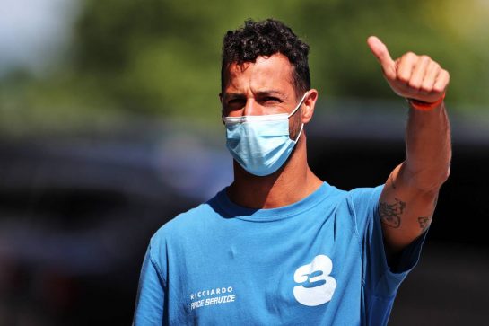 Daniel Ricciardo (AUS) McLaren.
29.07.2021. Formula 1 World Championship, Rd 11, Hungarian Grand Prix, Budapest, Hungary, Preparation Day.
- www.xpbimages.com, EMail: requests@xpbimages.com © Copyright: Moy / XPB Images
