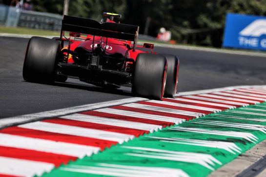 Carlos Sainz Jr (ESP) Ferrari SF-21.
30.07.2021. Formula 1 World Championship, Rd 11, Hungarian Grand Prix, Budapest, Hungary, Practice Day.
- www.xpbimages.com, EMail: requests@xpbimages.com © Copyright: Batchelor / XPB Images