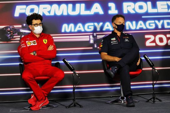 (L to R): Mattia Binotto (ITA) Ferrari Team Principal and Christian Horner (GBR) Red Bull Racing Team Principal in the FIA Press Conference.
30.07.2021. Formula 1 World Championship, Rd 11, Hungarian Grand Prix, Budapest, Hungary, Practice Day.
- www.xpbimages.com, EMail: requests@xpbimages.com © Copyright: Moy / XPB Images