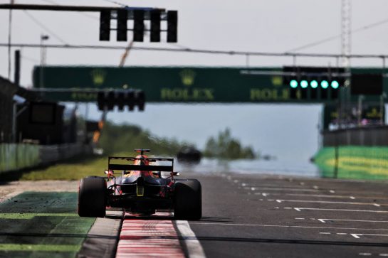 Max Verstappen (NLD) Red Bull Racing RB16B.
30.07.2021. Formula 1 World Championship, Rd 11, Hungarian Grand Prix, Budapest, Hungary, Practice Day.
- www.xpbimages.com, EMail: requests@xpbimages.com © Copyright: Moy / XPB Images