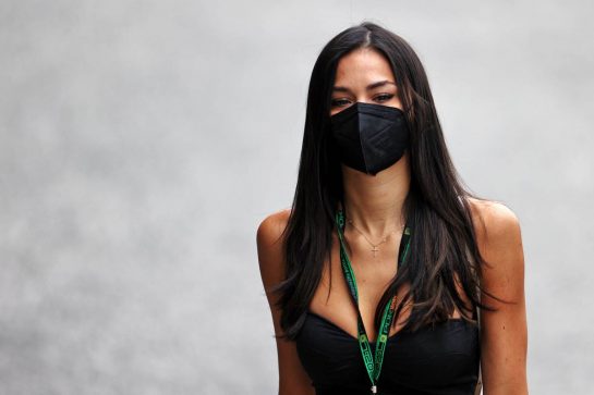 Sandra Dziwiszek (POL), girlfriend of Nicholas Latifi (CDN) Williams Racing.
31.07.2021. Formula 1 World Championship, Rd 11, Hungarian Grand Prix, Budapest, Hungary, Qualifying Day.
- www.xpbimages.com, EMail: requests@xpbimages.com © Copyright: Moy / XPB Images