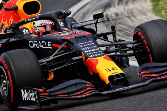 Max Verstappen (NLD) Red Bull Racing RB16B.
31.07.2021. Formula 1 World Championship, Rd 11, Hungarian Grand Prix, Budapest, Hungary, Qualifying Day.
- www.xpbimages.com, EMail: requests@xpbimages.com © Copyright: Batchelor / XPB Images