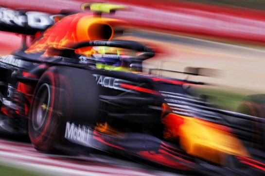 Sergio Perez (MEX) Red Bull Racing RB16B.
31.07.2021. Formula 1 World Championship, Rd 11, Hungarian Grand Prix, Budapest, Hungary, Qualifying Day.
- www.xpbimages.com, EMail: requests@xpbimages.com © Copyright: Moy / XPB Images