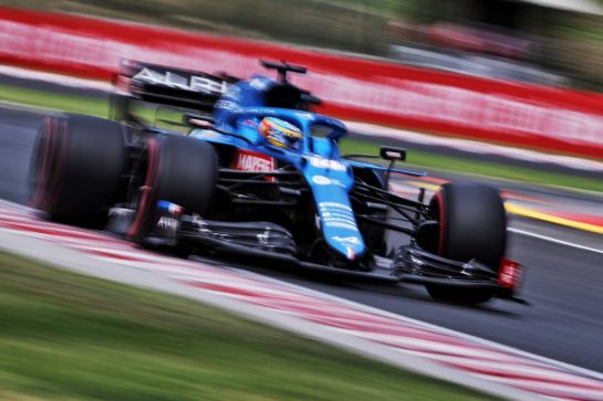 Fernando Alonso (ESP) Alpine F1 Team A521.
31.07.2021. Formula 1 World Championship, Rd 11, Hungarian Grand Prix, Budapest, Hungary, Qualifying Day.
- www.xpbimages.com, EMail: requests@xpbimages.com © Copyright: Moy / XPB Images