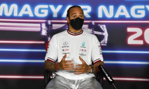 Hamilton denies 'silly' Mercedes gamesmanship charge