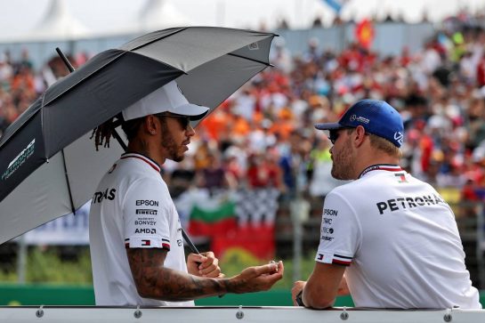 (L to R): Lewis Hamilton (GBR) Mercedes AMG F1 and team mate Valtteri Bottas (FIN) Mercedes AMG F1 on the drivers parade.
01.08.2021. Formula 1 World Championship, Rd 11, Hungarian Grand Prix, Budapest, Hungary, Race Day.
- www.xpbimages.com, EMail: requests@xpbimages.com © Copyright: Moy / XPB Images