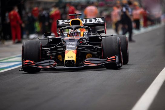 Max Verstappen (NLD) Red Bull Racing RB16B.
01.08.2021. Formula 1 World Championship, Rd 11, Hungarian Grand Prix, Budapest, Hungary, Race Day.
- www.xpbimages.com, EMail: requests@xpbimages.com © Copyright: Bearne / XPB Images