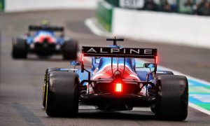 Alpine watching the skies after 'busy and chaotic' practice