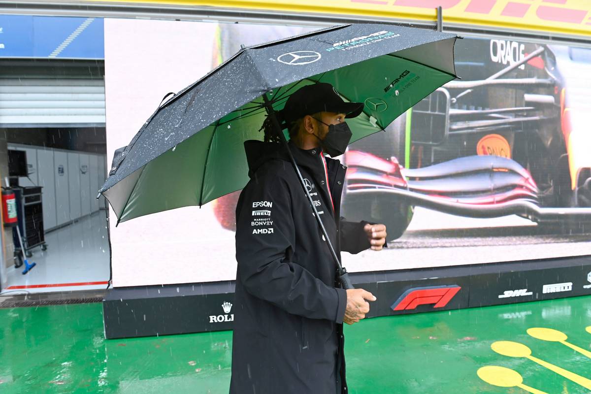 Lewis Hamilton (GBR) Mercedes AMG F1 in qualifying parc ferme. 28.08.2021. Formula 1 World Championship, Rd 12, Belgian Grand Prix, Spa