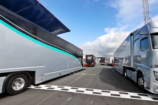 Circuit atmosphere - Mercedes AMG F1 trucks.
01.09.2021. Formula 1 World Championship, Rd 13, Dutch Grand Prix, Zandvoort, Netherlands, Preparation Day.
- www.xpbimages.com, EMail: requests@xpbimages.com © Copyright: Moy / XPB Images