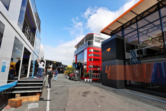Circuit atmosphere - Williams Racing and McLaren motorhome.
01.09.2021. Formula 1 World Championship, Rd 13, Dutch Grand Prix, Zandvoort, Netherlands, Preparation Day.
- www.xpbimages.com, EMail: requests@xpbimages.com © Copyright: Moy / XPB Images