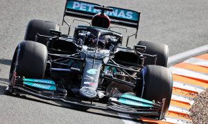 Hamilton leads Verstappen in truncated FP1 at Zandvoort